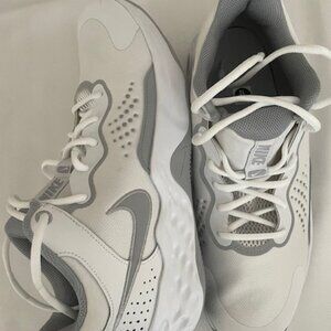 Nike Fly By Mid 3 Men's Basketball Sneaker White/Grey Size 12 NWOT